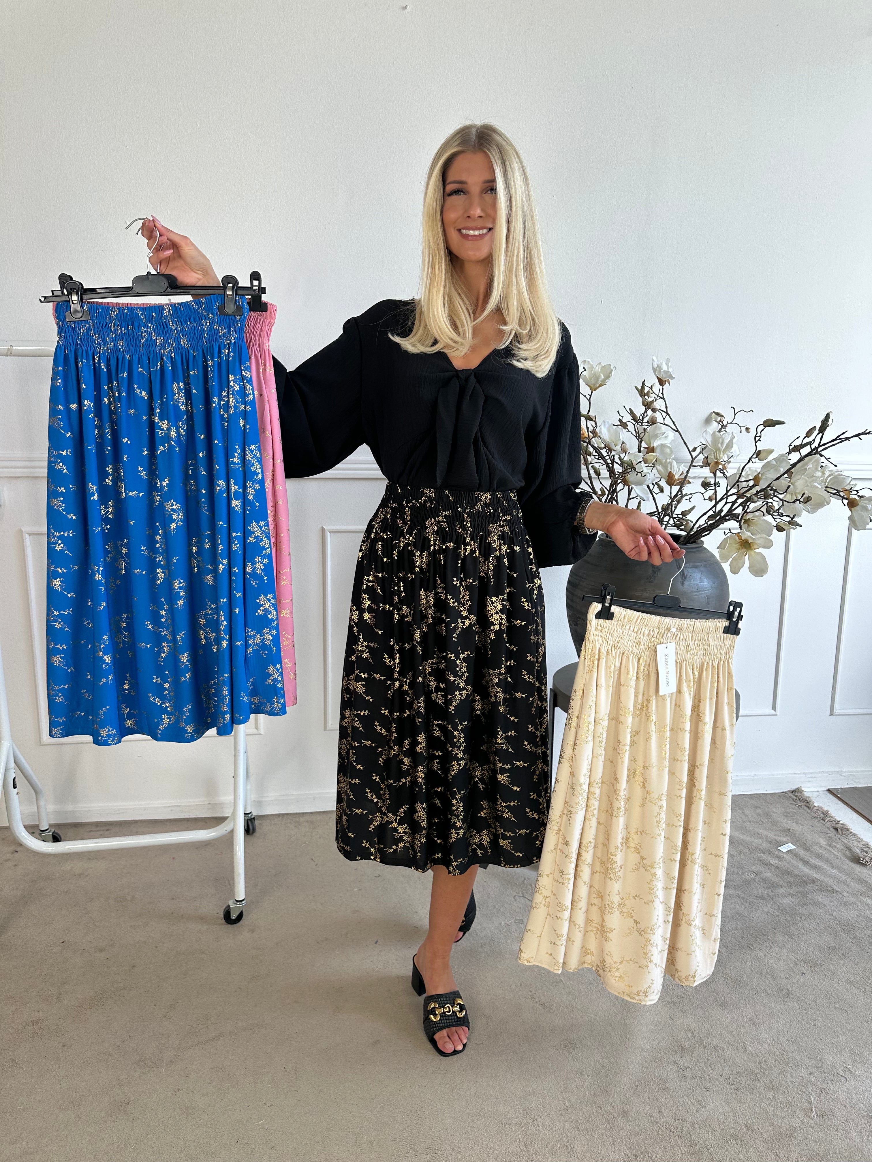 Pams Gold Midi Skirt - Kjol i stretchigt material med fickor
